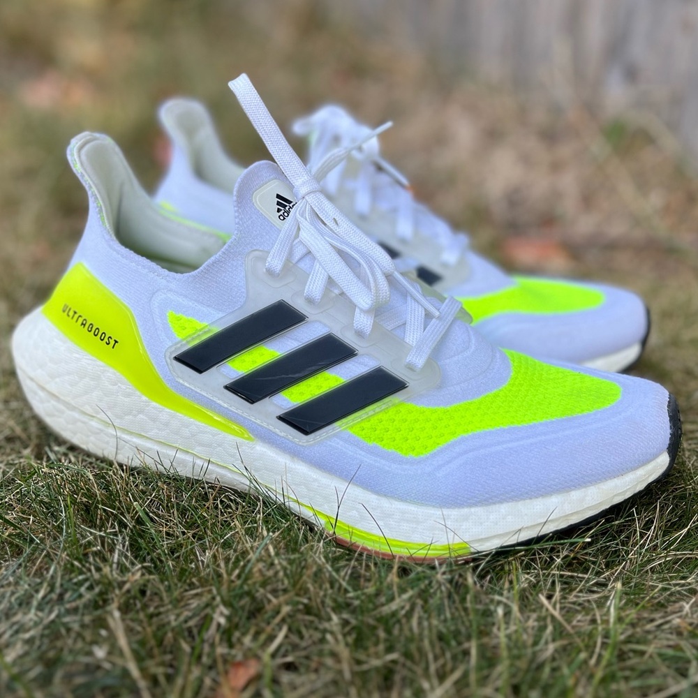 adidas Ultra Boost 21, Womens 8.5, White Solar Green